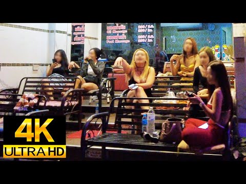 Pattaya 4K Nightlife Walk. Soi Honey, Soi BuaKhao.Soi Chaiyapoon,Soi LK METRO. Nov 2022.