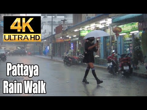 Pattaya 4K Walk in the Rain. Soi Bua Khao, Soi Honey, Beach Road. 24th Oct.