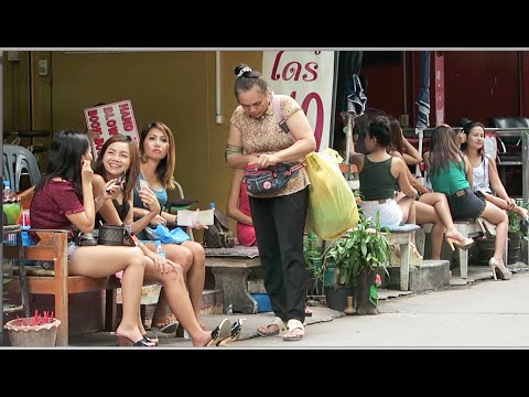 Pattaya by Day – Full English Breakfasts & Soi Buakhao Walk